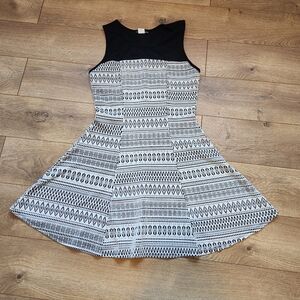 Size large women's dress